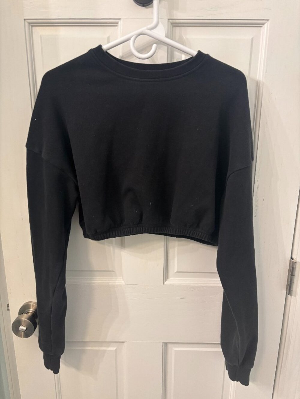 Buffbunny Collection - Cropped Crew Neck Sweatshirt - S